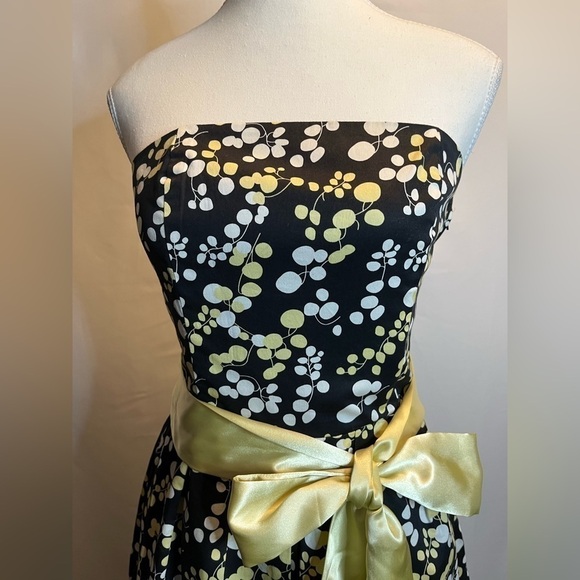 ⭐️ RW & CO black, yellow and white bubble dress- size 2 - Picture 6 of 11
